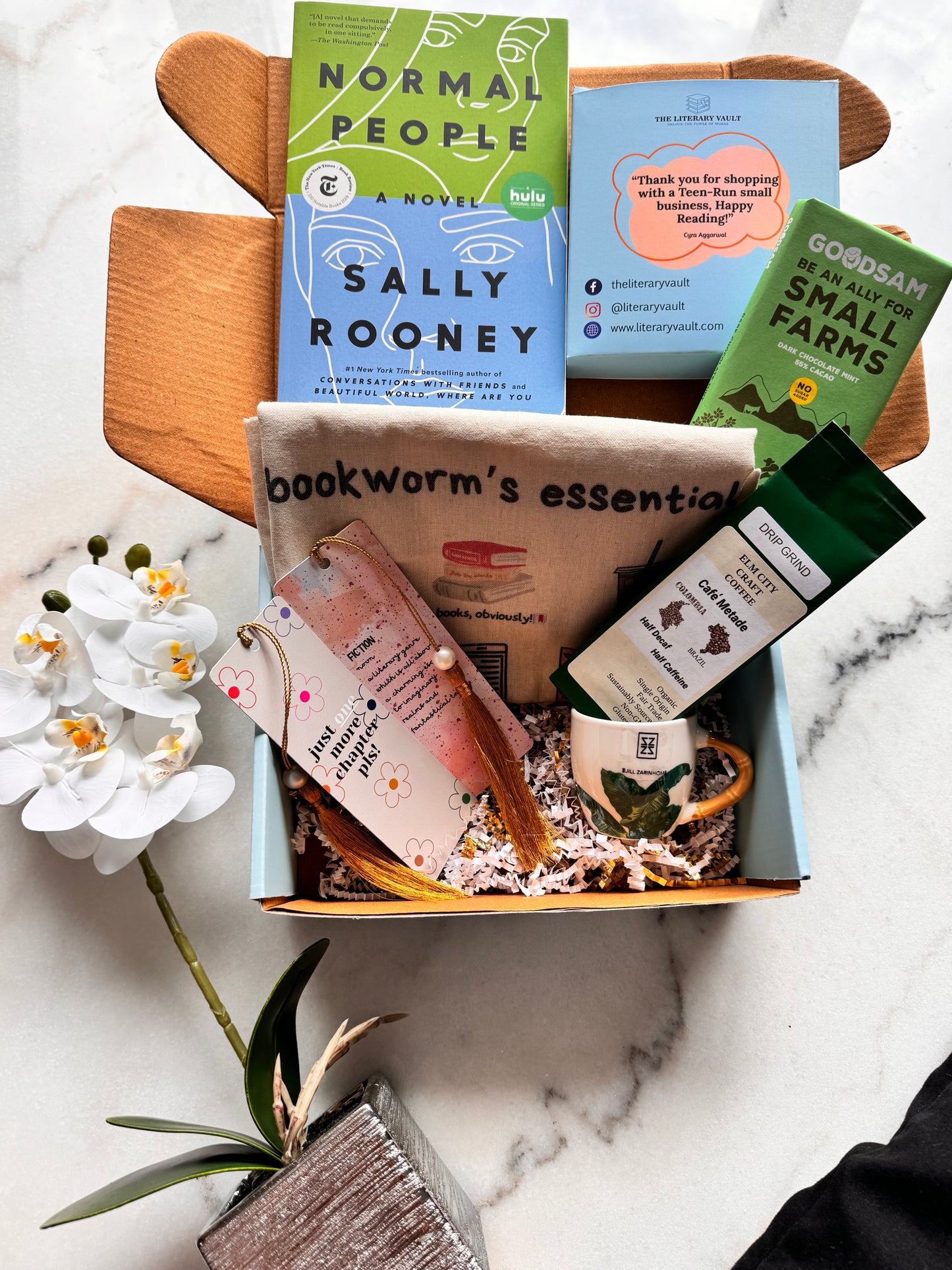 Book & Beverage Box
