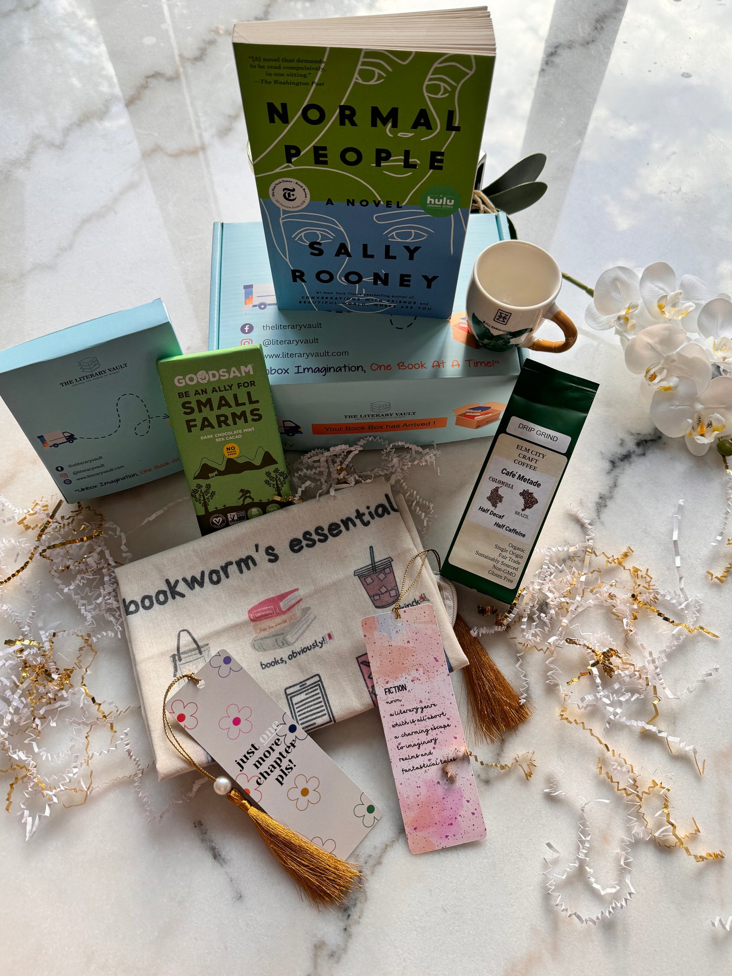 Book & Beverage Box